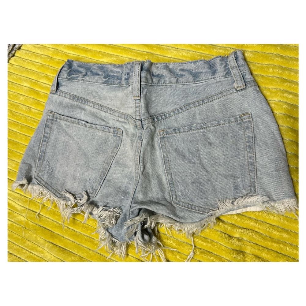 We The Free Button Fly Shorts - Picture 2 of 3